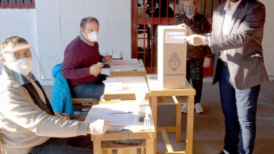 Los radicales abrieron el calendario electoral con internas en doce ciudades