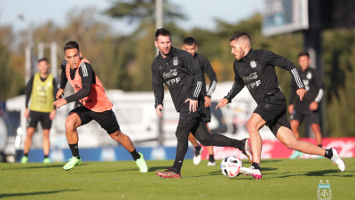 Scaloni probó equipo con varias sorpresas