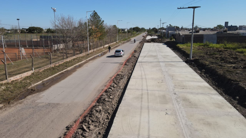 Continúan los trabajos de pavimentación en la zona norte de Resistencia