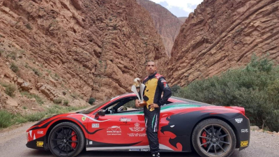 Un piloto quiere vencer a Google Maps abordo de una Ferrari