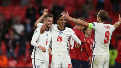 Inglaterra venció a República Checa y terminaron primeros en su grupo