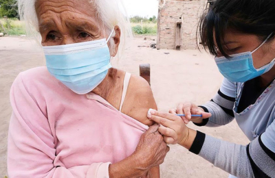 “Efecto vacuna”: bajan la incidencia y los casos activos en el Chaco
