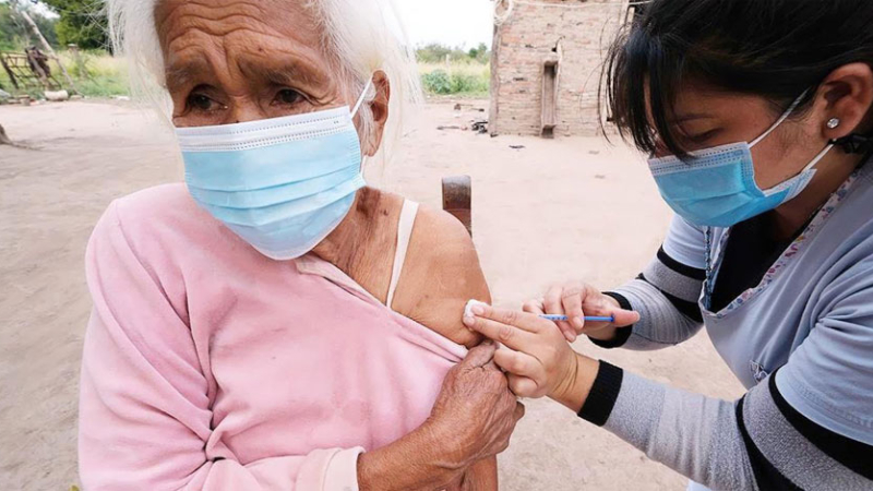 “Efecto vacuna”: bajan la incidencia y los casos activos en el Chaco