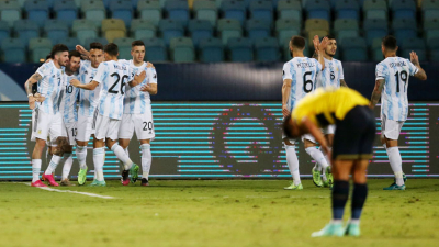 Argentina goleó a Ecuador y es semifinalista de la Copa América