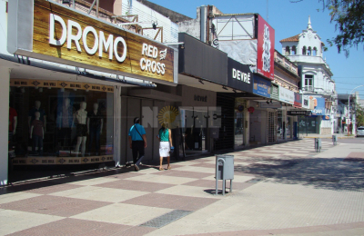 Estiman que 55% de los comercios cerrará sus puertas el lunes