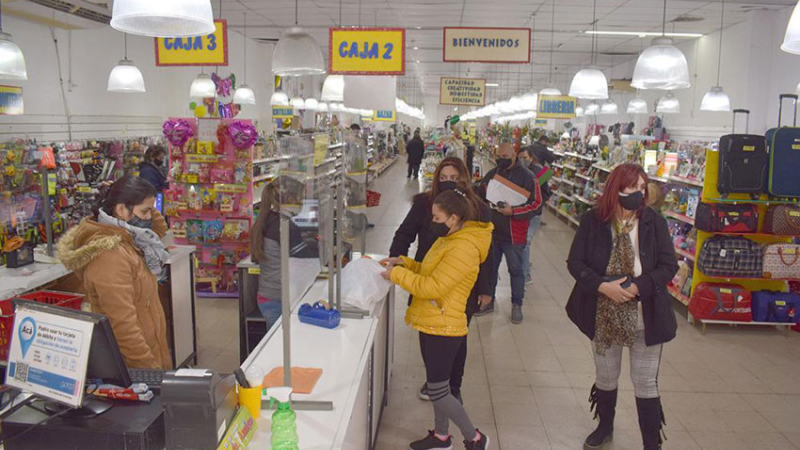 Ni el Día del Amigo repuntó las ventas en Sáenz Peña