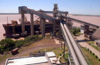 Caen los embarques de granos pero se disparan los de aceites