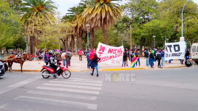 Otra jornada de piquetes que complicó al tránsito y el comercio