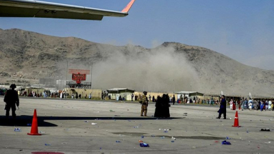 Tras advertencias sobre posible ataque, se registró una explosión fuera del aeropuerto de Kabul