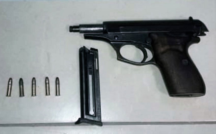 57Policial-FuerteApache2.jpg