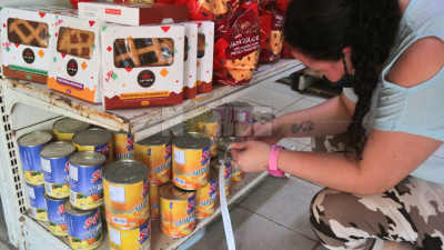 El comercio de barrio se aferra a la subsistencia