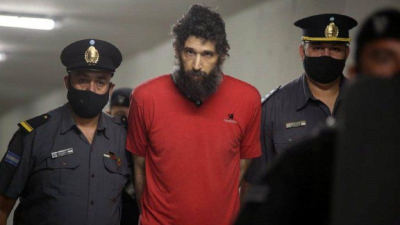 El "hombre gato" debió ser desalojado del tribunal porque no dejaba de maullar