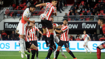 Estudiantes le puso un freno a la racha ganadora del River de Gallardo