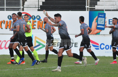 For Ever, a todo o nada ante Independiente de Chivilcoy