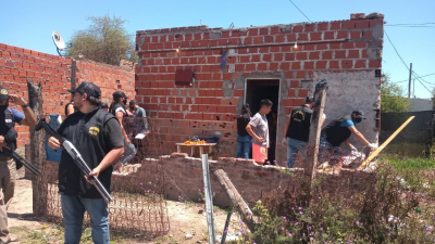Allanaron una casa donde funcionaba un quiosco de droga