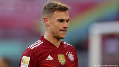 Jugador del Bayern Joshua Kimmich da positivo al coronavirus y es sometido a millonario castigo