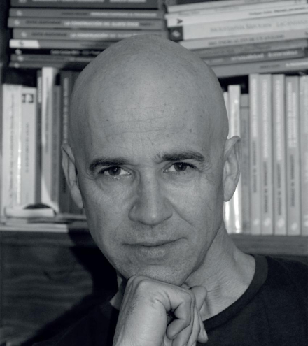 autor.jpg copy