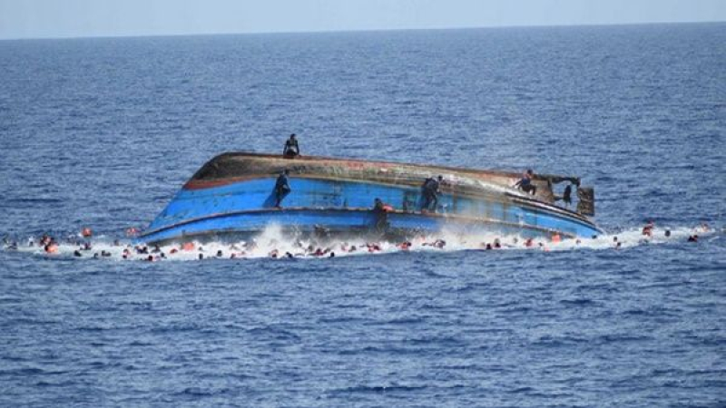 Nuevo naufragio en aguas griegas deja al menos 16 muertos