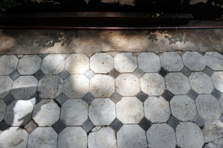 baldosas-lapidas-museo-sarmiento2.jpg
