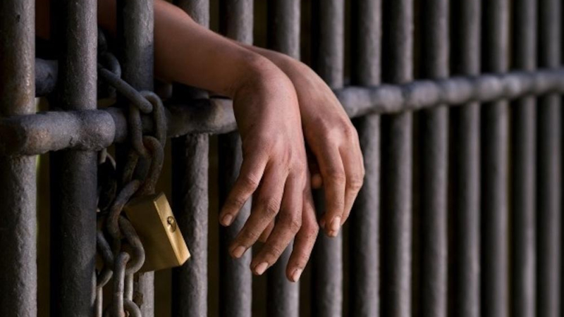 El gobernador decretó la emergencia por las condiciones de detención en el Chaco