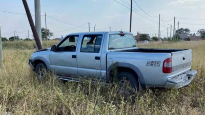 Robó una 4x4 en el barrio España, la chocó y terminó detenido en el Carpincho Macho