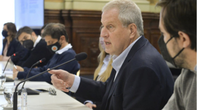 El Gobierno convocará a consensuar una reforma de la escuela secundaria que dé salida laboral