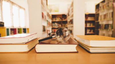 Humanidades busca profesor adjunto