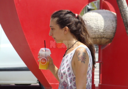 chica calor 1.JPG