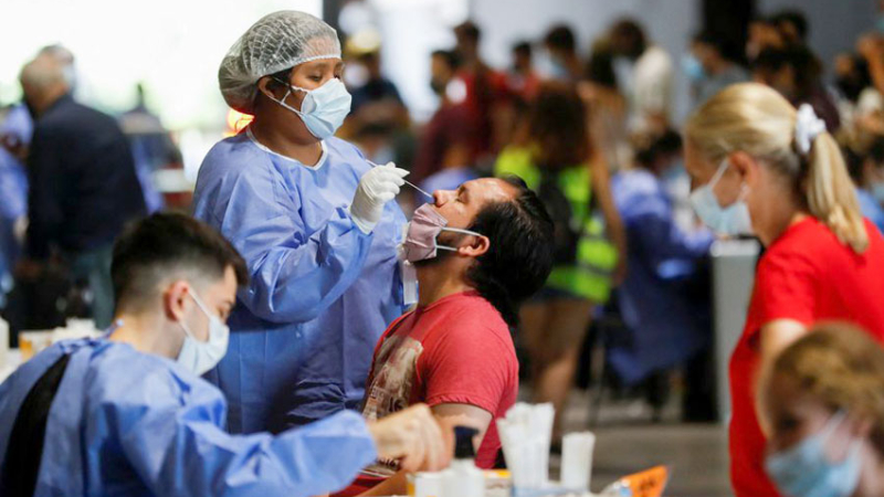 Confirmaron 55 muertes y 6.096 contagios en las últimas 24 horas