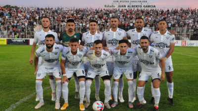 For Ever va por su segundo triunfo ante el puntero Deportivo Riestra