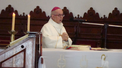 "Vivimos en un mundo violento que Jesús venció con su sangre"