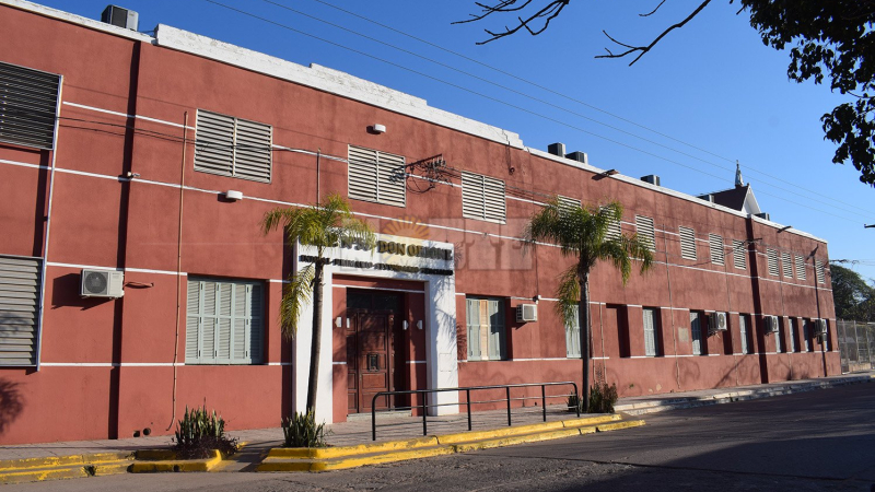 Alumna de seis años contó a su madre que un estudiante la manoseó en el colegio