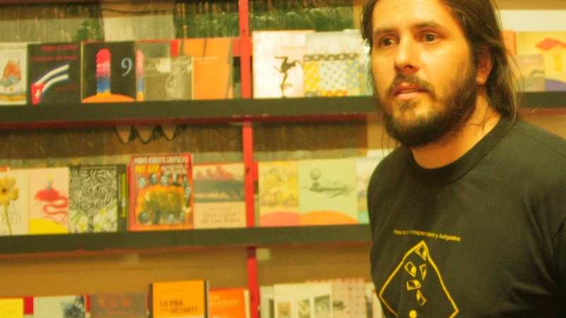 Alejandro Schmid: "Es importante aprender a leer con una mirada crítica, entre líneas"