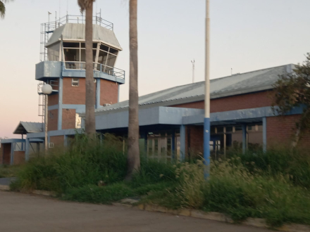 12 aeropuerto b.jpg