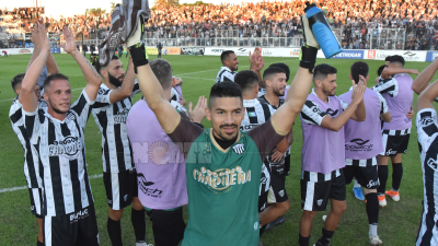 Primera Nacional: For Ever goleó a Estudiantes de Río Cuarto