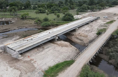Ruta 13: en cuatro frentes avanza la pavimentación hasta Cote Lai
