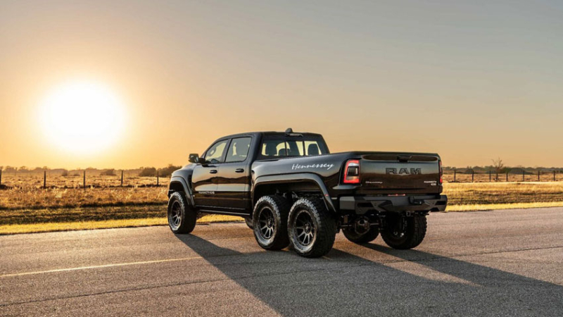 La impresionante RAM 6X6 Hennessey