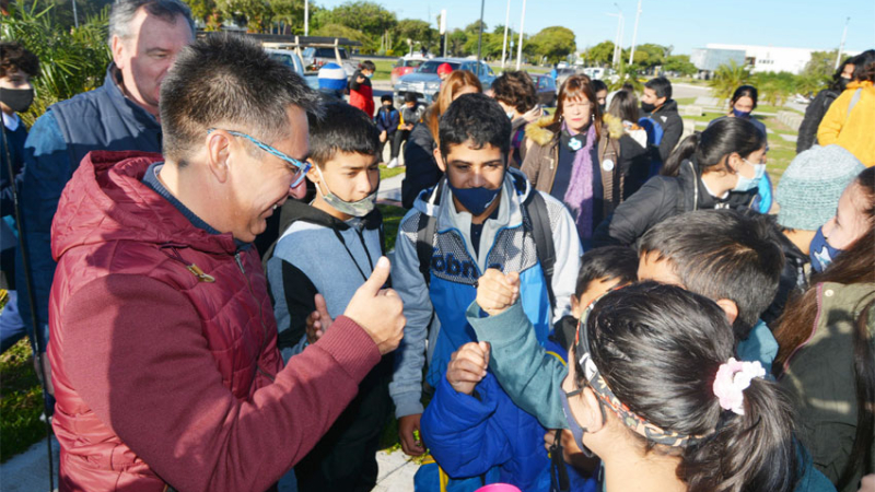 Lanzaron "Es Hoy", iniciativa municipal educativa y cultural