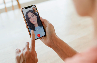 La mitad de los psicólogos del país está a favor de usar la terapia online
