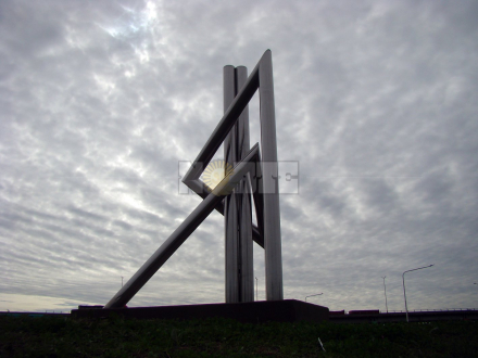 nublado- monumento av sarmiento.JPG