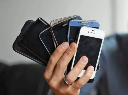 celulares.jpg
