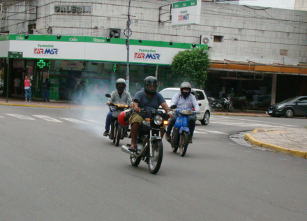 moto caño de escape.JPG