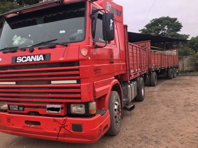 camion retenido.JPG