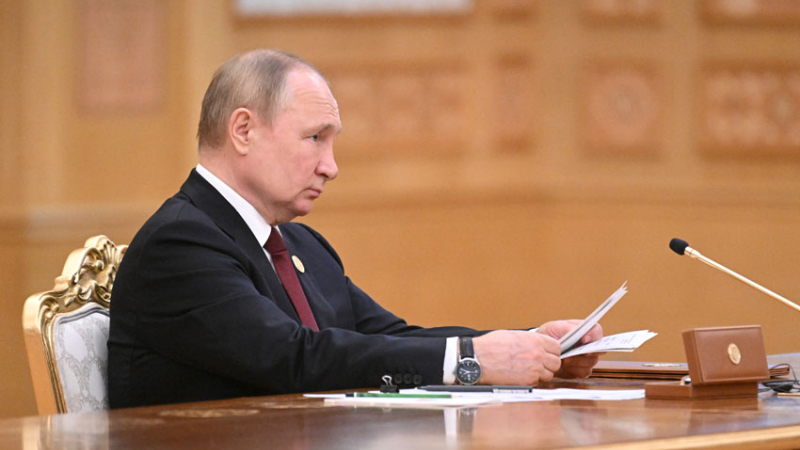 Putin advierte que Rusia responderá si la OTAN instala bases en Finlandia y Suecia