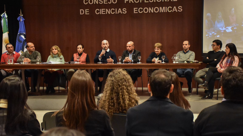 Más de 500 profesionales se capacitaron en la aplicación del nuevo Régimen Simplificado