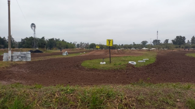 Charata recibe el Gran Premio MX del NEA de motocross