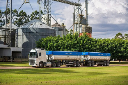 silos.jpg