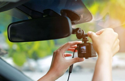 En España tener una cámara en el auto es ilegal