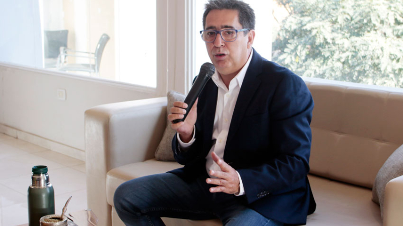 Martínez propone limitar el ingreso de personal: "No podemos tener un Estado elefantiásico"