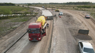 Satisfacción de vecinos por obras de pavimentación en acceso